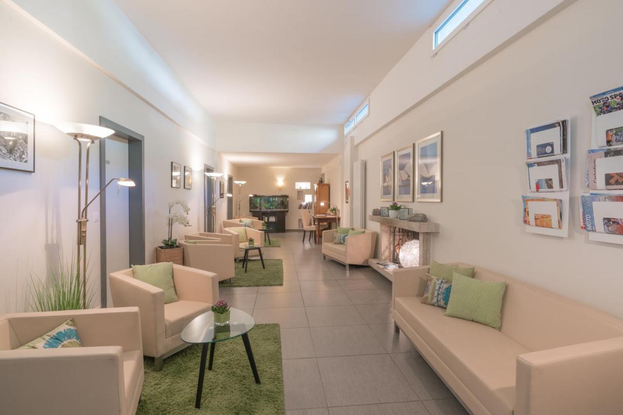 Charme Hotel Barbate تيغنا المظهر الخارجي الصورة